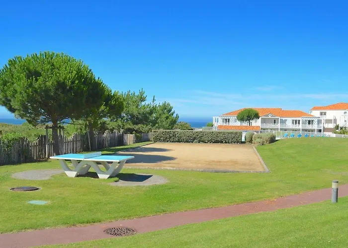 Appartement 2 Pieces Dans Residence Bord De Mer Aux Sables D\'Olonne